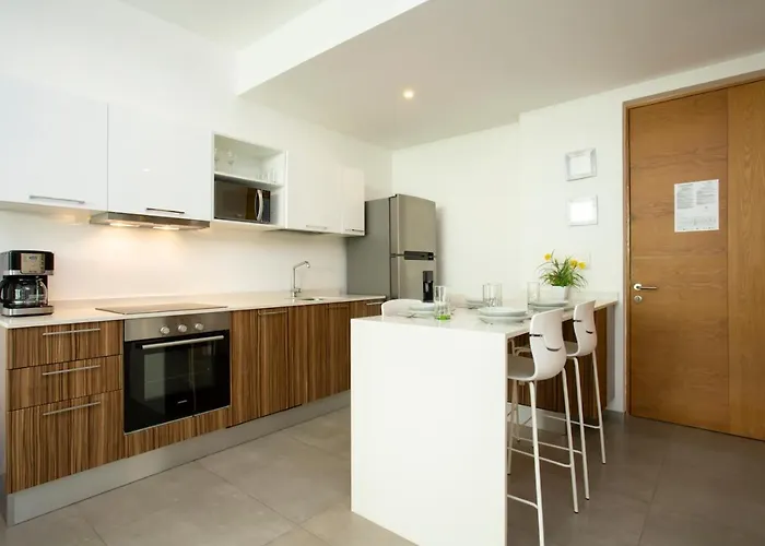Appartement Lovely One Bedroom With Amazing Terrace View *